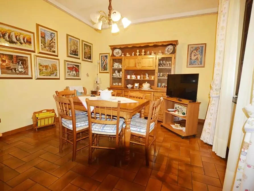 Immagine 6 di Villa in vendita  a Porcari