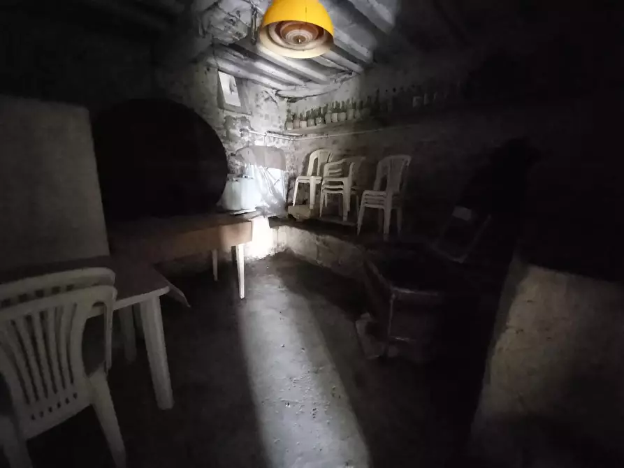 Immagine 20 di Porzione di casa in vendita  a Capannori