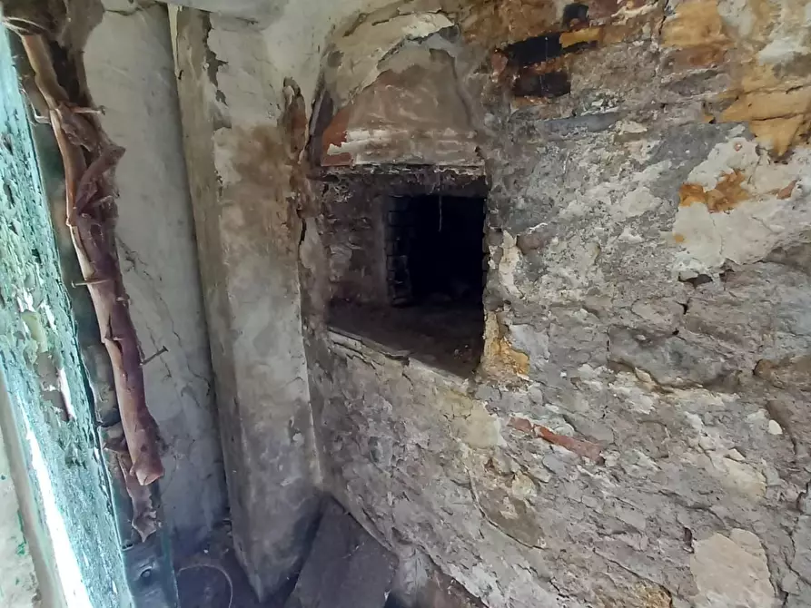 Immagine 24 di Porzione di casa in vendita  a Capannori