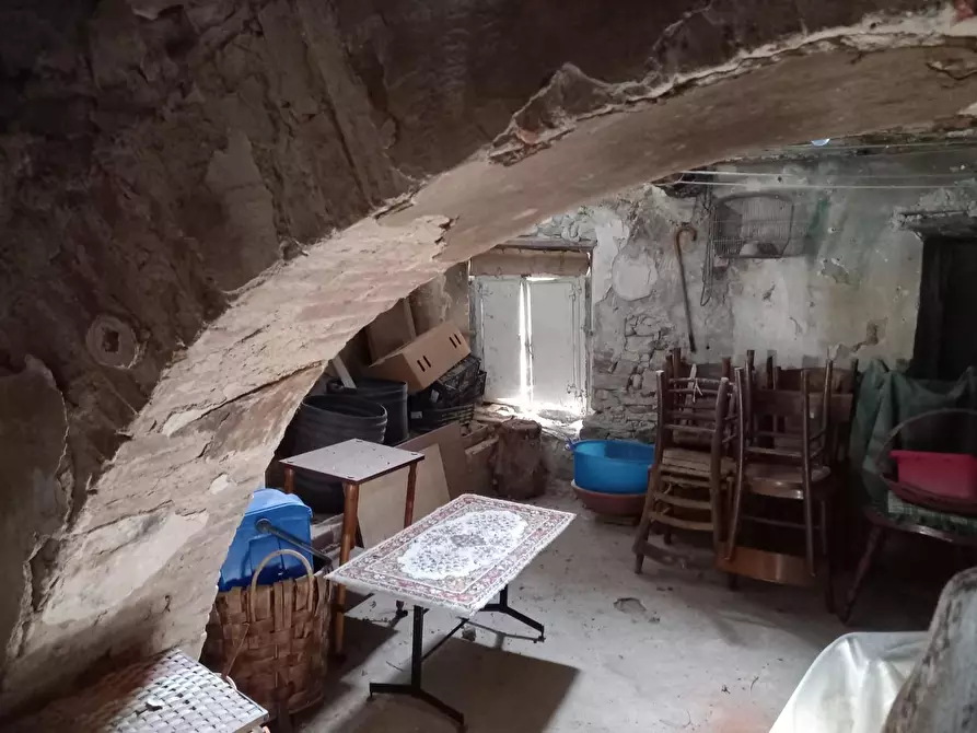 Immagine 13 di Porzione di casa in vendita  a Capannori