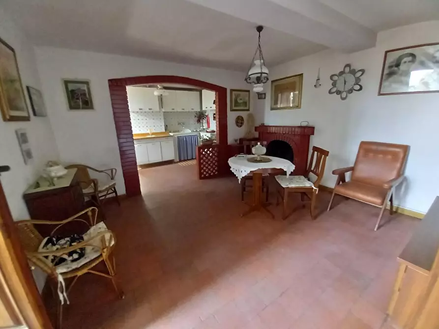 Immagine 6 di Porzione di casa in vendita  a Capannori