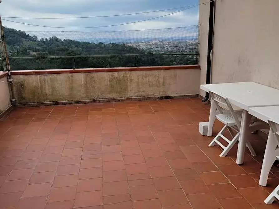 Immagine 15 di Porzione di casa in vendita  a Carrara