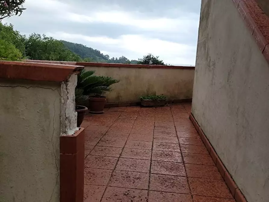 Immagine 14 di Porzione di casa in vendita  a Carrara