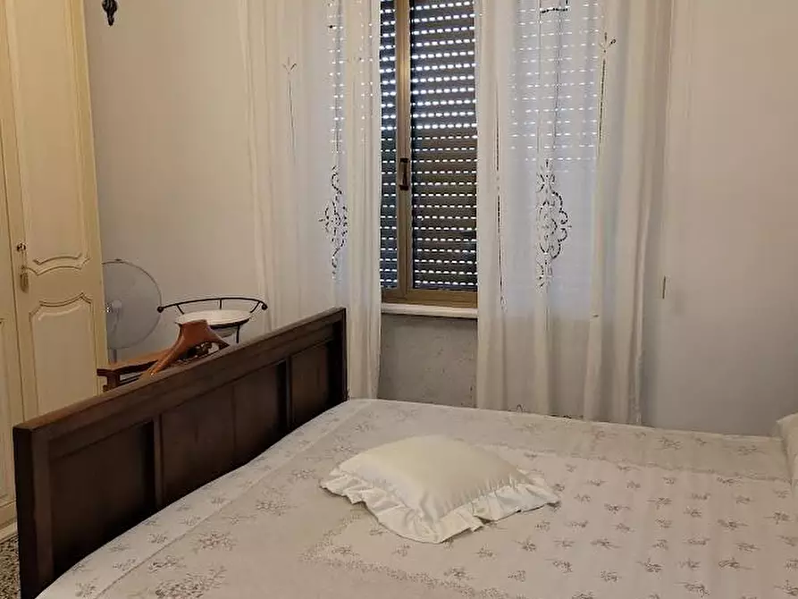 Immagine 6 di Porzione di casa in vendita  a Carrara