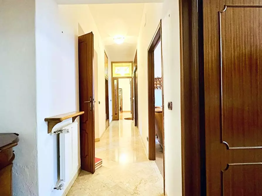 Immagine 17 di Appartamento in vendita  a Seravezza