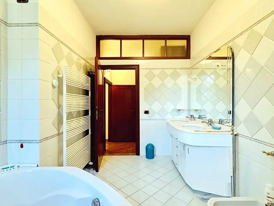 Immagine 35 di Appartamento in vendita  a Seravezza