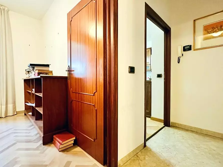 Immagine 11 di Appartamento in vendita  a Seravezza