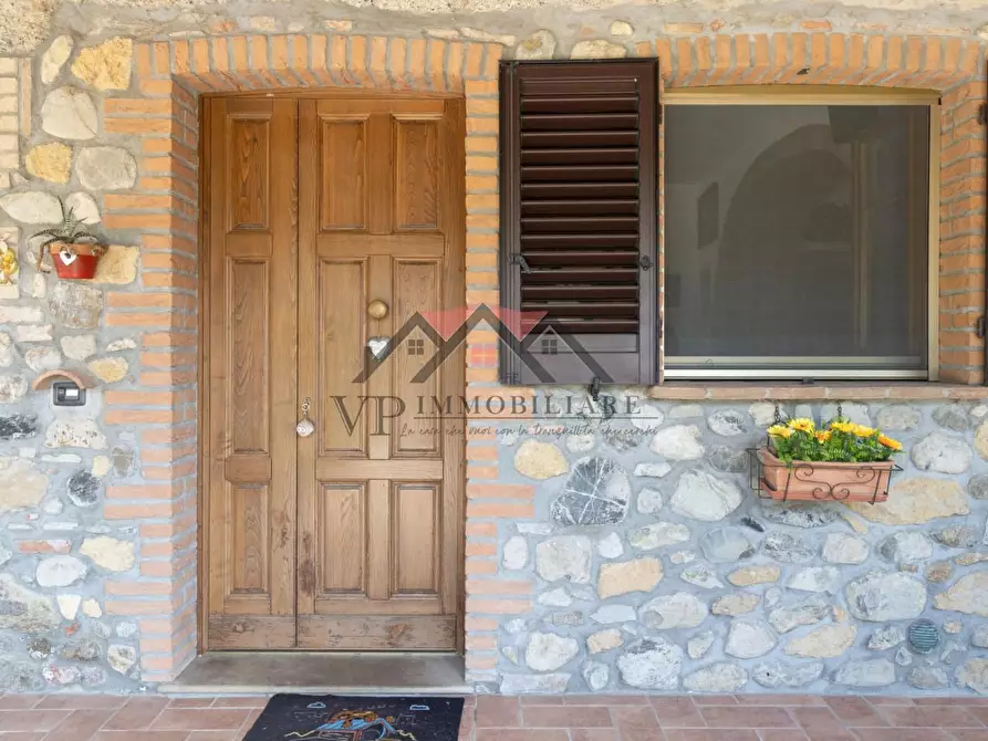 Immagine 27 di Casa colonica in vendita  a Pomarance