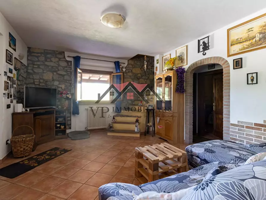 Immagine 30 di Casa colonica in vendita  a Pomarance