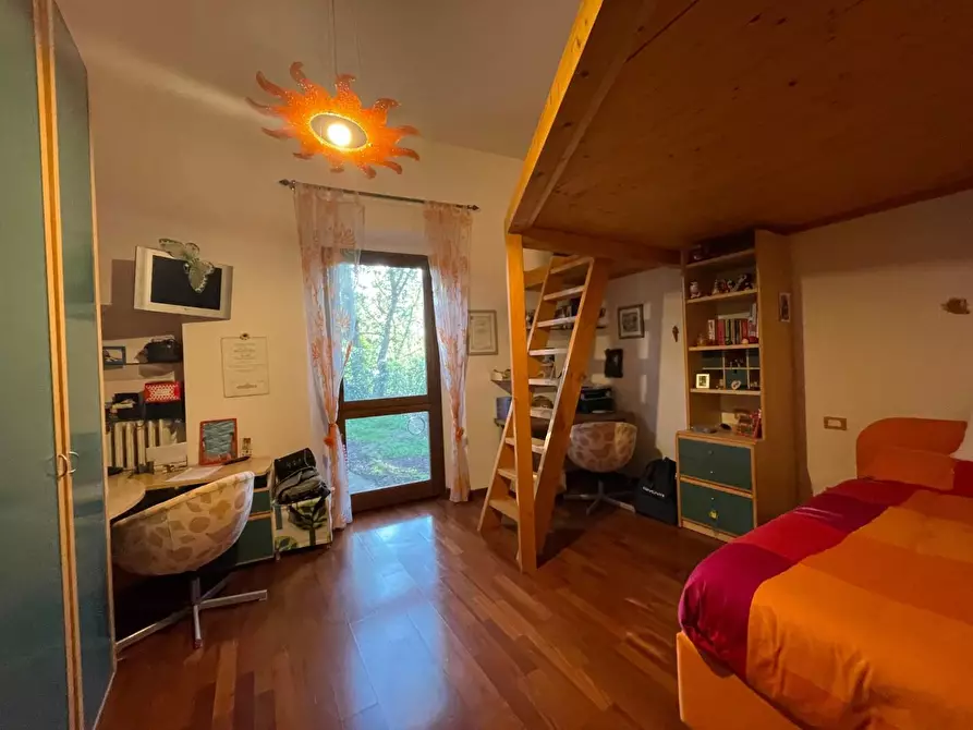 Immagine 20 di Casa colonica in vendita  a San Casciano In Val Di Pesa