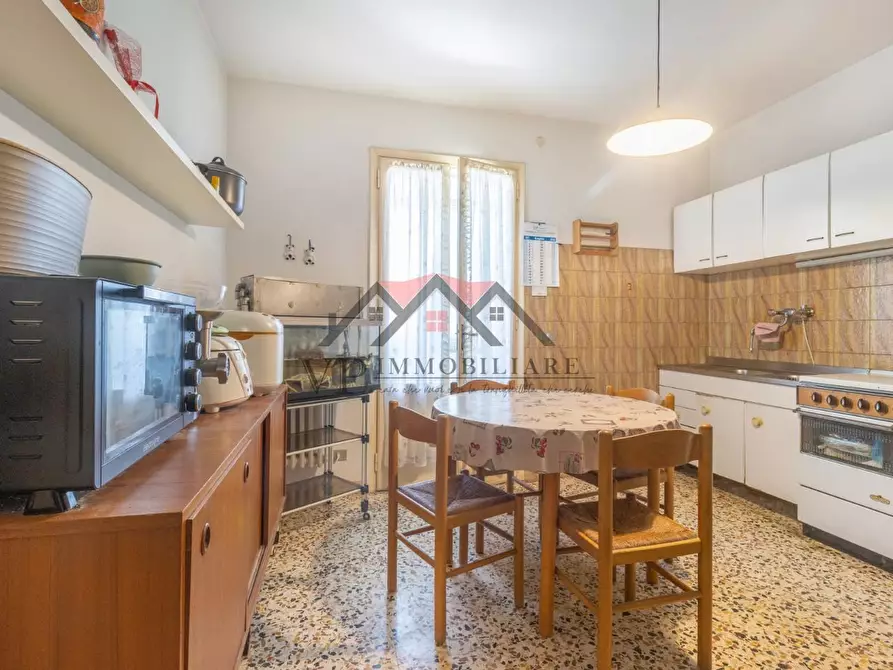 Immagine 5 di Appartamento in vendita  a Pomarance