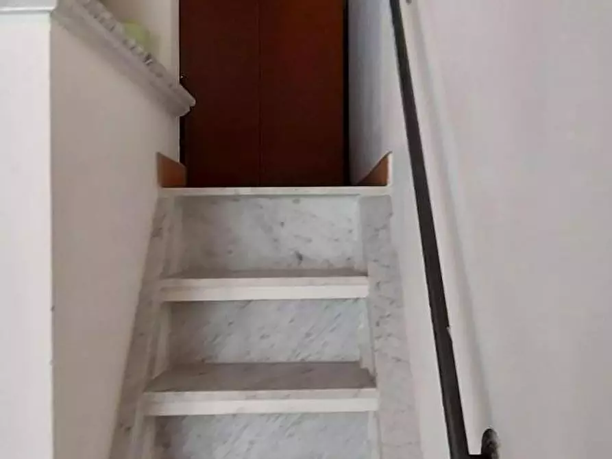 Immagine 11 di Appartamento in vendita  a Massa