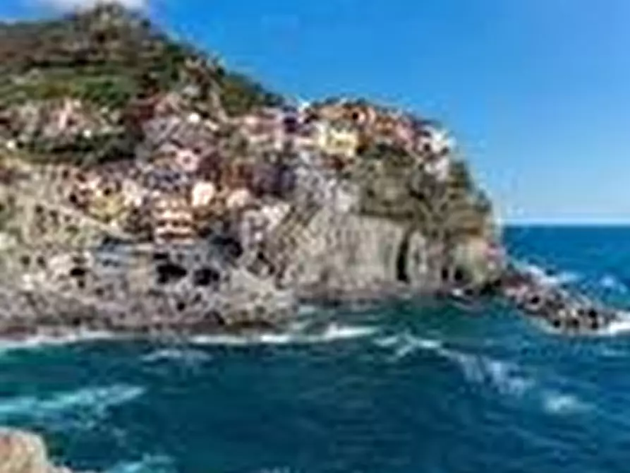 Immagine 20 di Villa in vendita  a Castelnuovo Magra