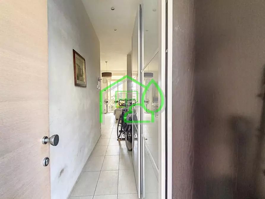 Immagine 7 di Villa in vendita  a Viareggio