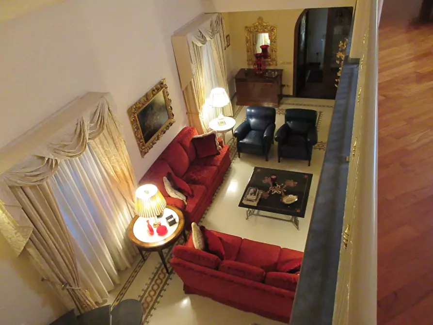 Immagine 5 di Villa in vendita  a Vinci