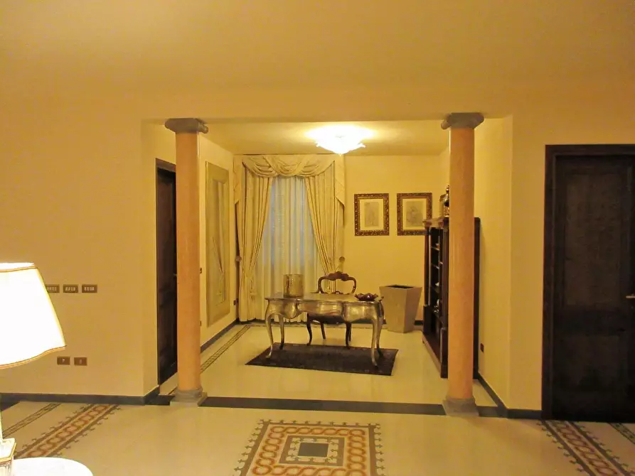 Immagine 3 di Villa in vendita  a Vinci