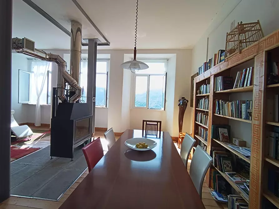 Immagine 7 di Villa in vendita  a Castelnuovo Di Garfagnana