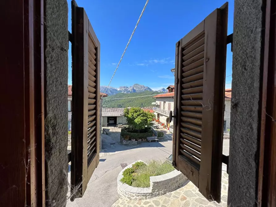 Immagine 12 di Rustico / casale in vendita  a Piazza Al Serchio