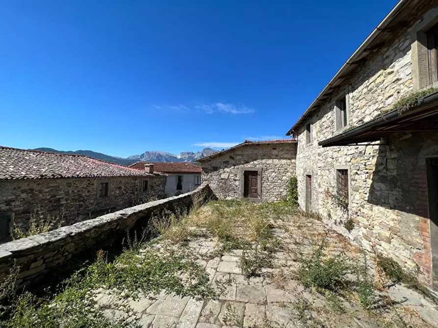 Immagine 16 di Rustico / casale in vendita  a Piazza Al Serchio