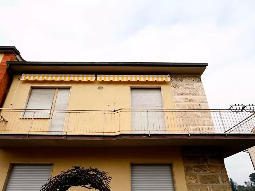 Immagine 16 di Appartamento in vendita  a Siena