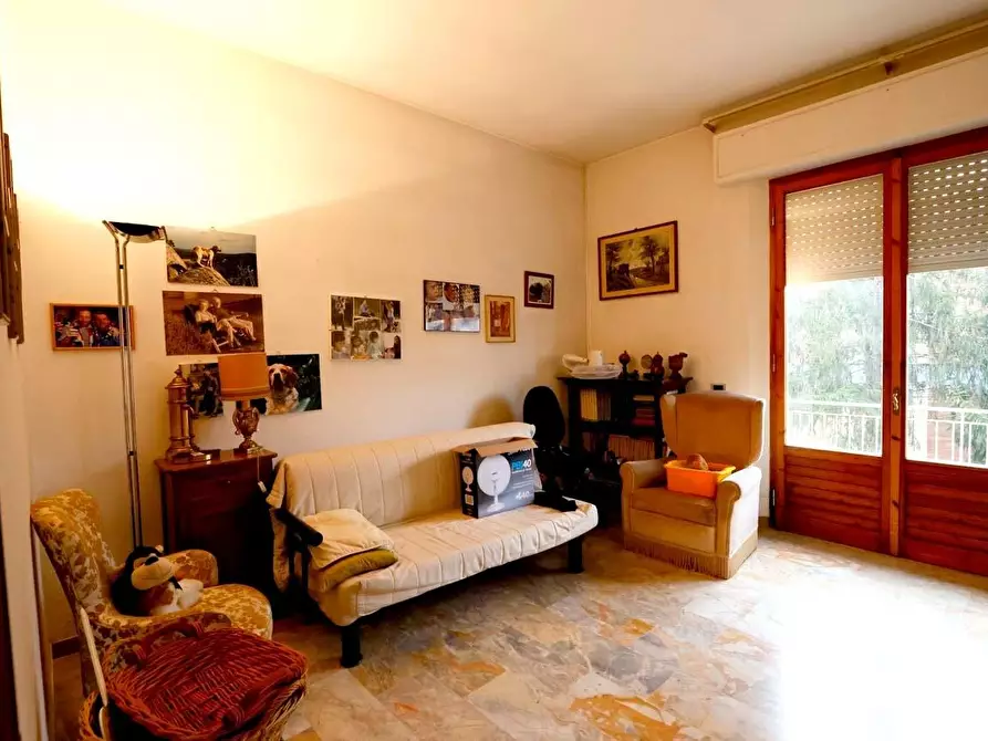 Immagine 9 di Appartamento in vendita  a Siena