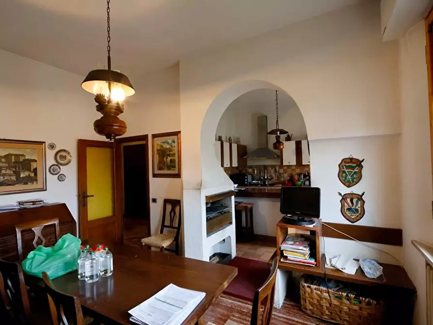 Immagine 5 di Appartamento in vendita  a Siena