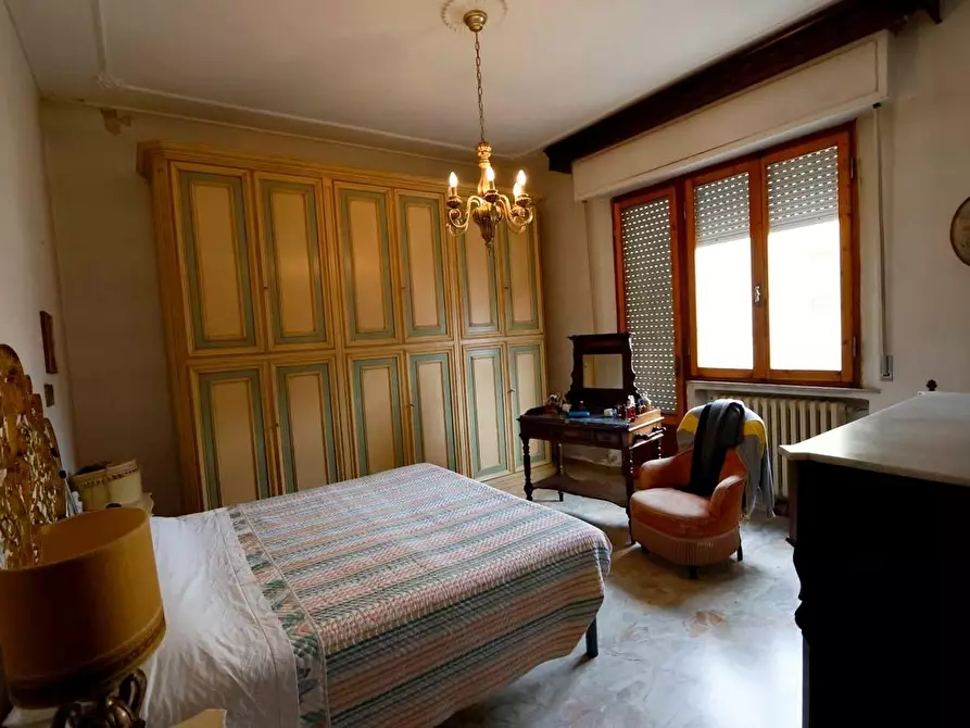 Immagine 11 di Appartamento in vendita  a Siena