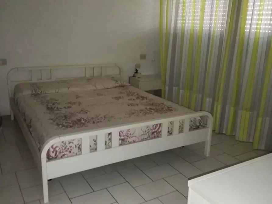 Immagine 17 di Appartamento in vendita  a Viareggio