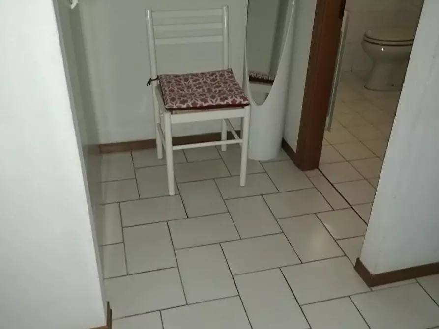 Immagine 13 di Appartamento in vendita  a Viareggio