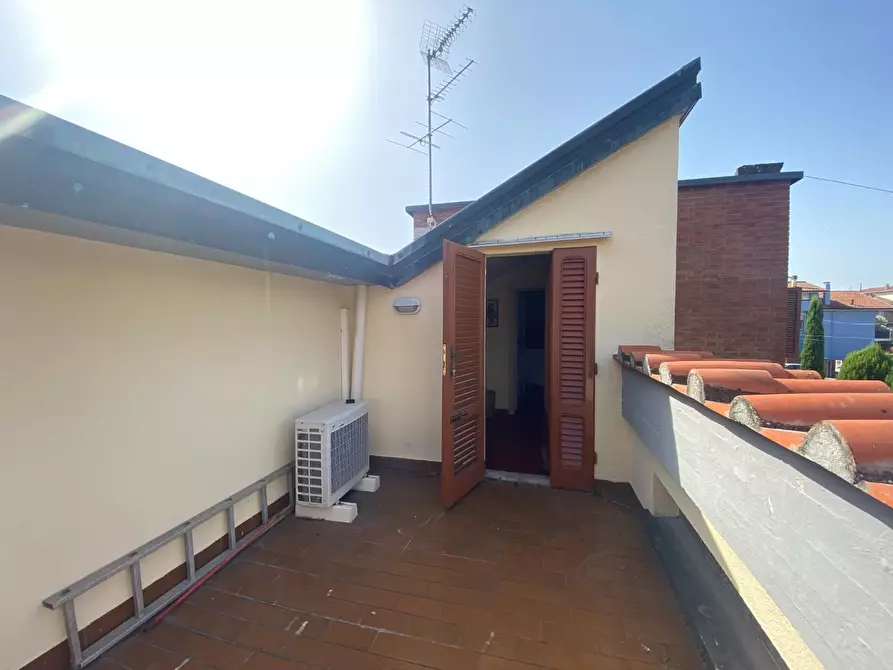 Immagine 42 di Villa in vendita  a Santa Croce Sull'arno