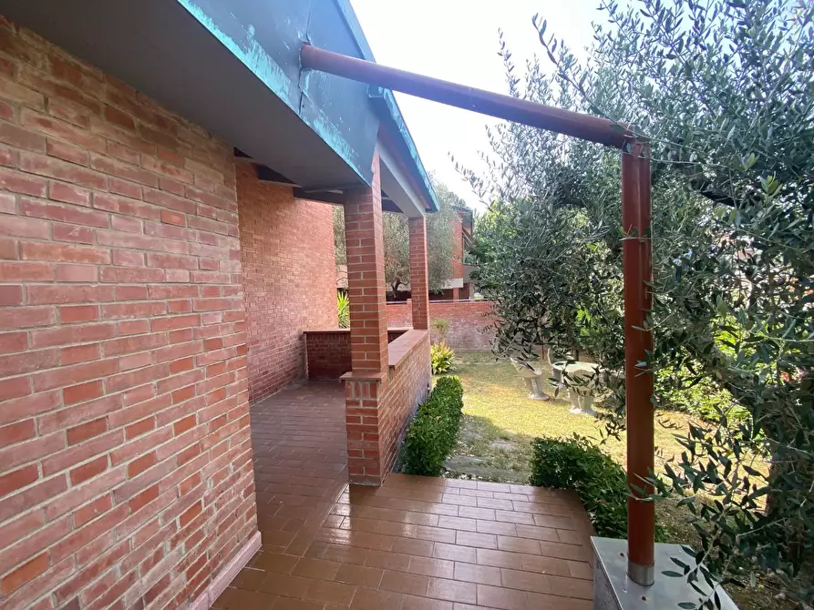 Immagine 47 di Villa in vendita  a Santa Croce Sull'arno