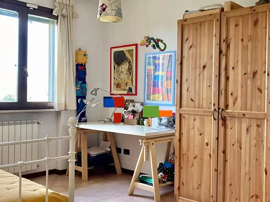 Immagine 35 di Villetta a schiera in vendita  a Calcinaia