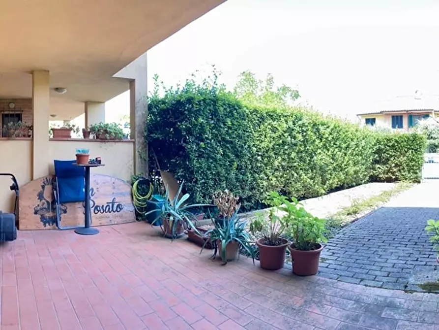 Immagine 43 di Villetta a schiera in vendita  a Calcinaia