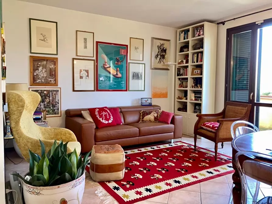 Immagine 12 di Villetta a schiera in vendita  a Calcinaia