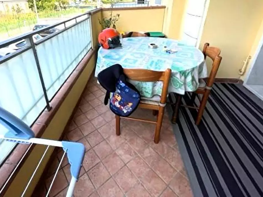 Immagine 11 di Appartamento in vendita  a Carrara