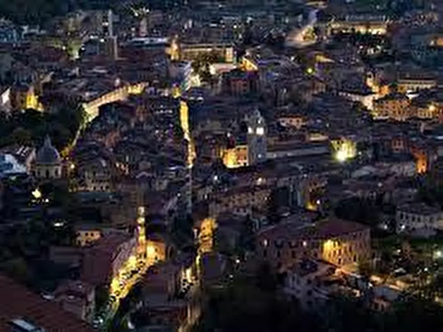 Immagine 8 di Bar / Ristorante in vendita  a Carrara