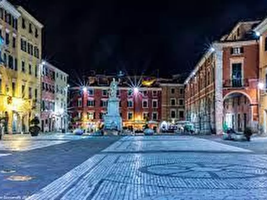 Immagine 11 di Bar / Ristorante in vendita  a Carrara