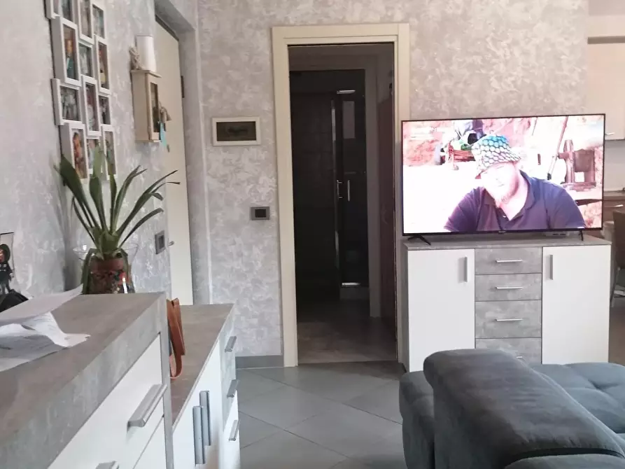 Immagine 2 di Appartamento in vendita  a Carrara