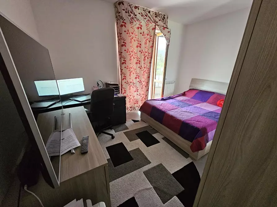 Immagine 12 di Appartamento in vendita  a Carrara