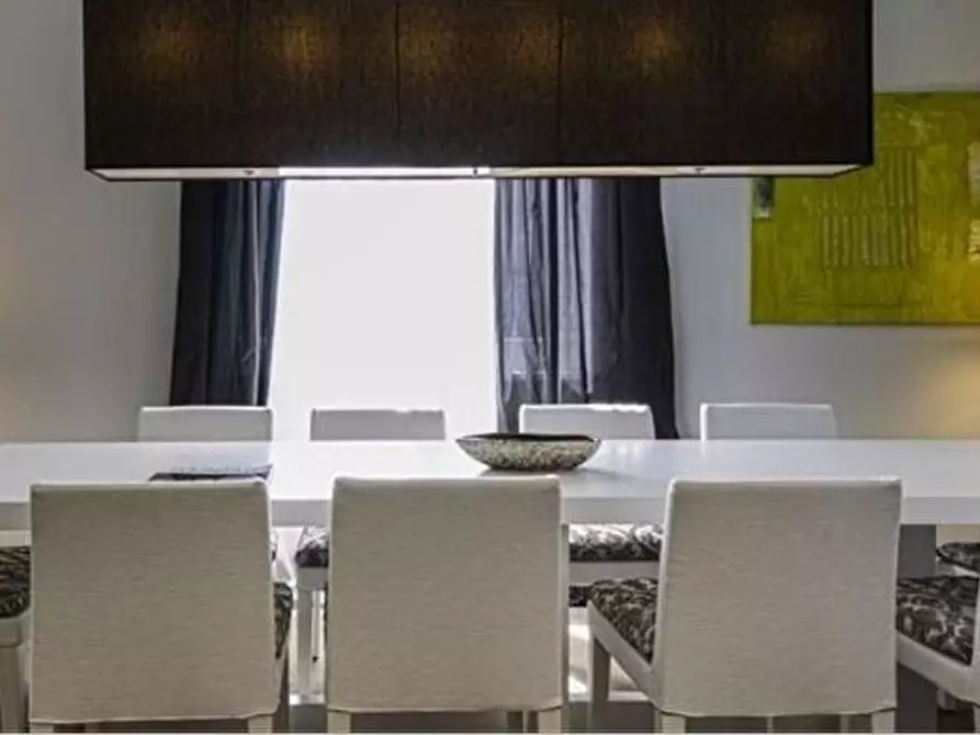 Immagine 12 di Villa in vendita  a Forte Dei Marmi