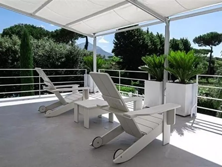 Immagine 16 di Villa in vendita  a Forte Dei Marmi