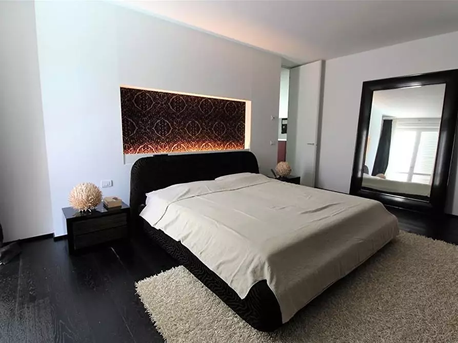 Immagine 14 di Villa in vendita  a Forte Dei Marmi