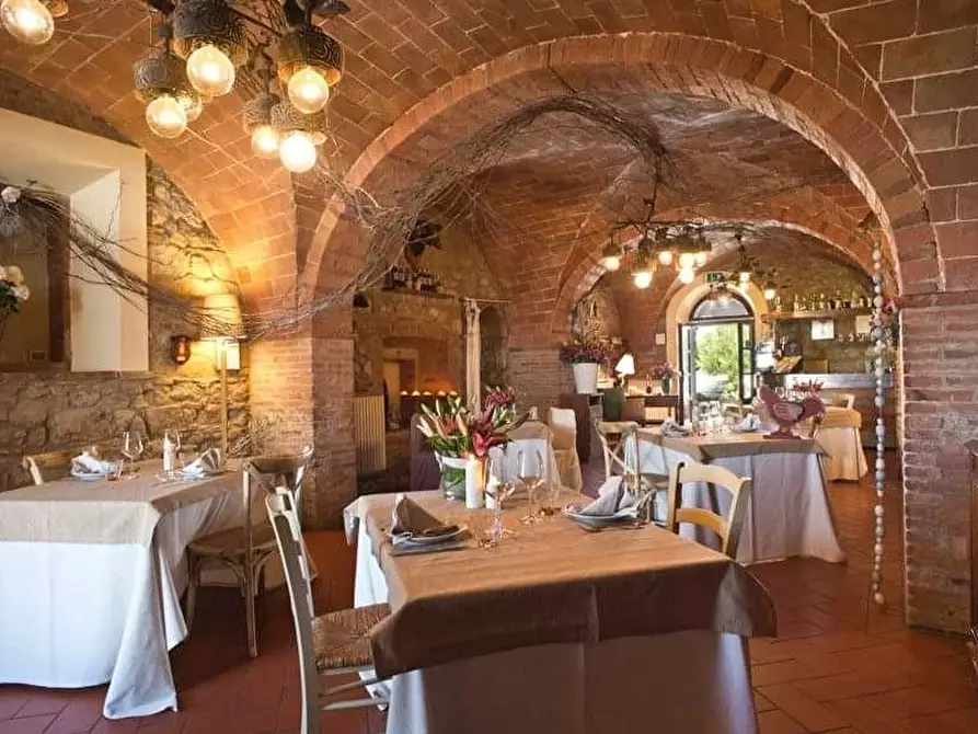 Immagine 12 di Agriturismo in vendita  a Volterra