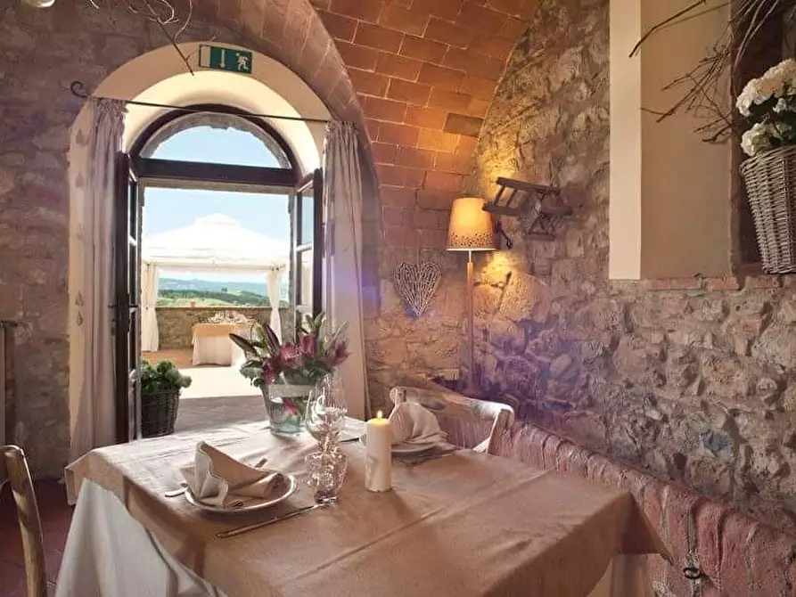 Immagine 10 di Agriturismo in vendita  a Volterra