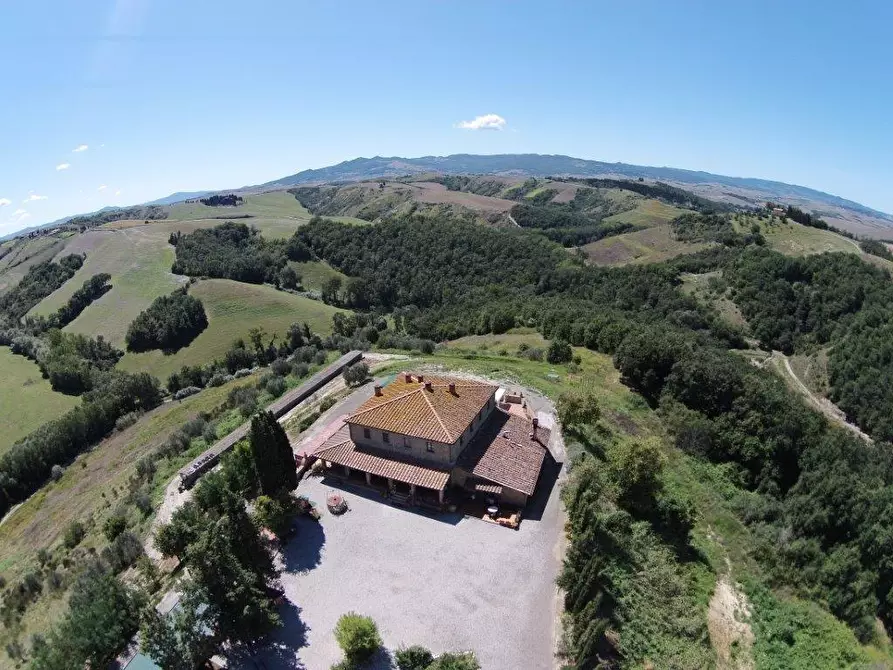 Immagine 5 di Agriturismo in vendita  a Volterra