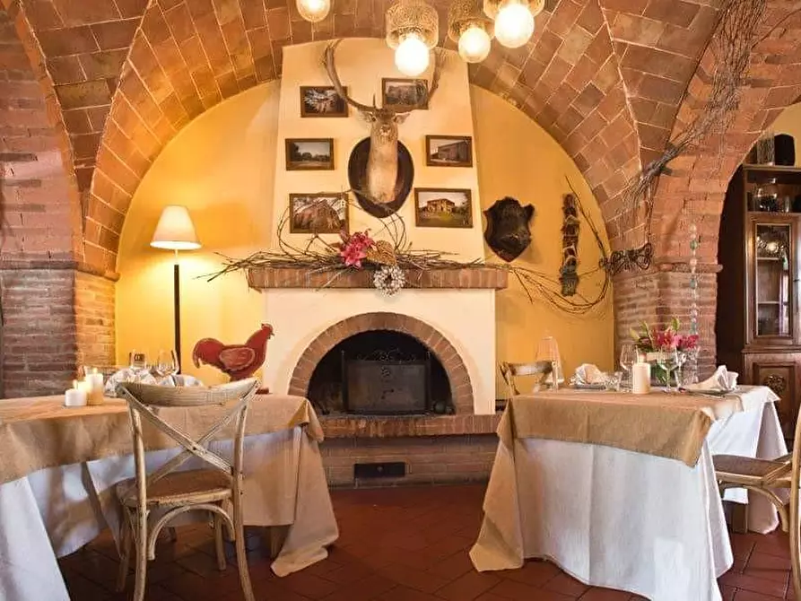 Immagine 8 di Agriturismo in vendita  a Volterra