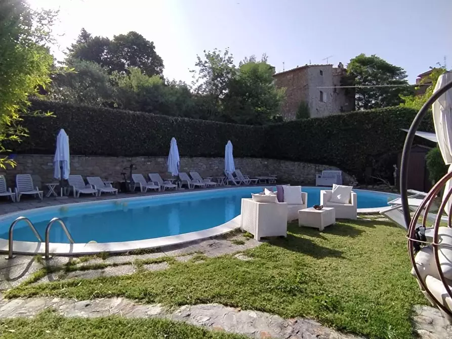 Immagine 3 di Porzione di casa in vendita  a Bucine