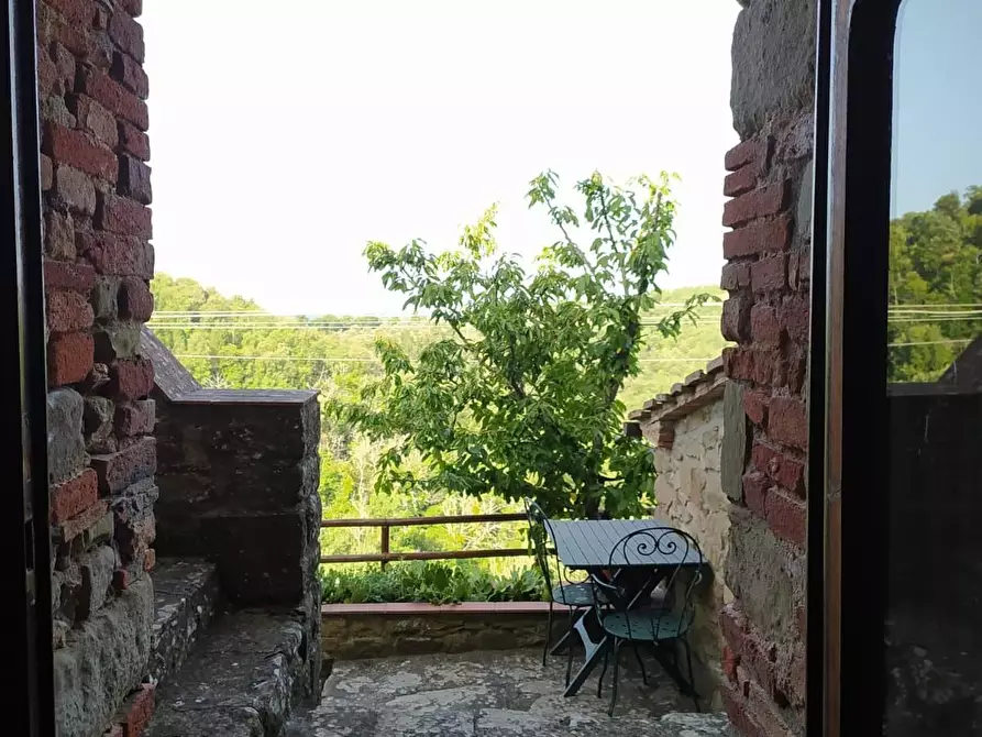 Immagine 19 di Porzione di casa in vendita  a Bucine