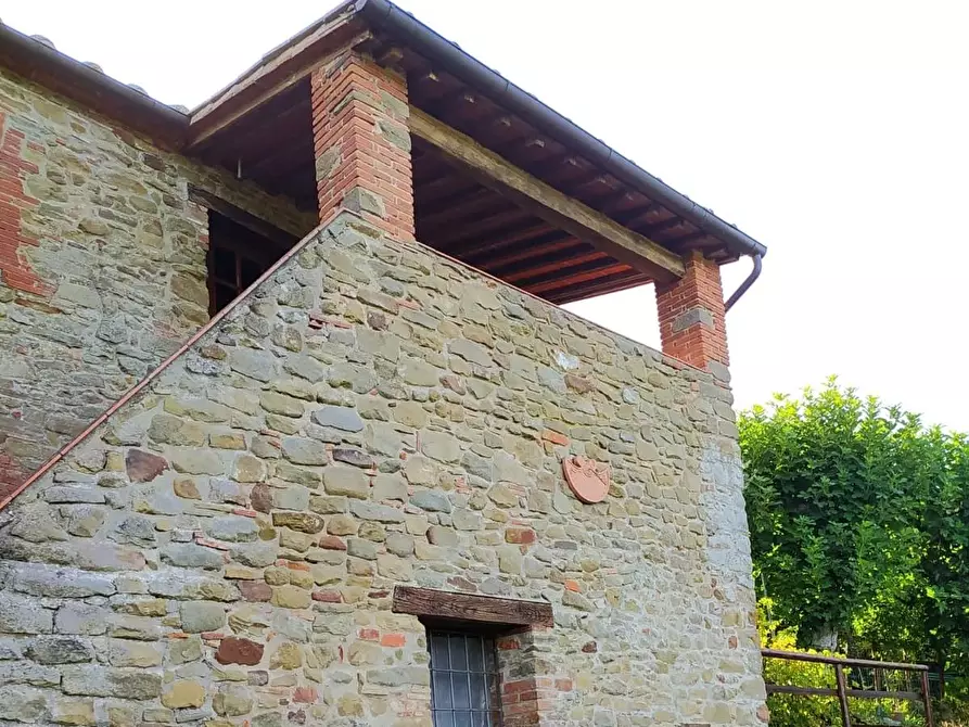 Immagine 10 di Porzione di casa in vendita  a Bucine