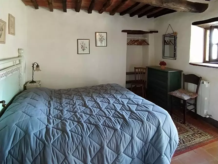 Immagine 16 di Porzione di casa in vendita  a Bucine